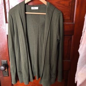 🦋Green cardigan sweater